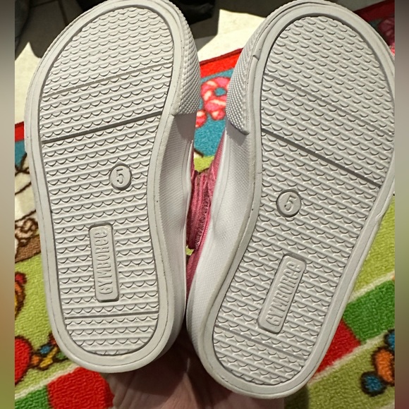 Gymboree toddler girls 👧 cupcake 🧁 sneakers. NWOT - Picture 5 of 5